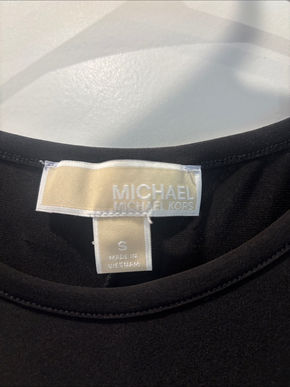 Michael Kors Black Sleeveless Knot-Front Dress - Picture 2 of 4